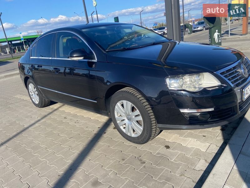 Седан Volkswagen Passat 2009 в Луцке