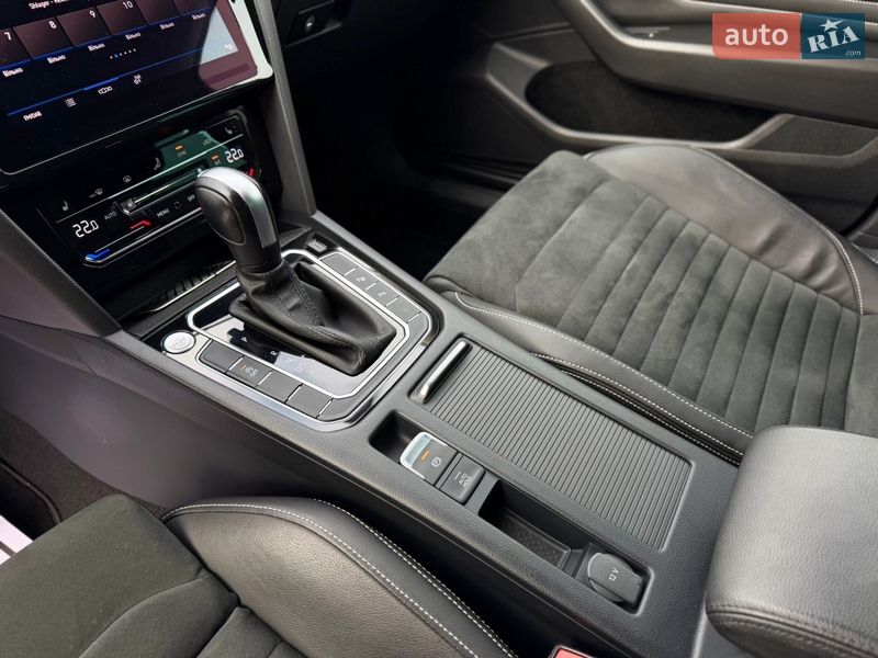 Универсал Volkswagen Passat 2021 в Луцке