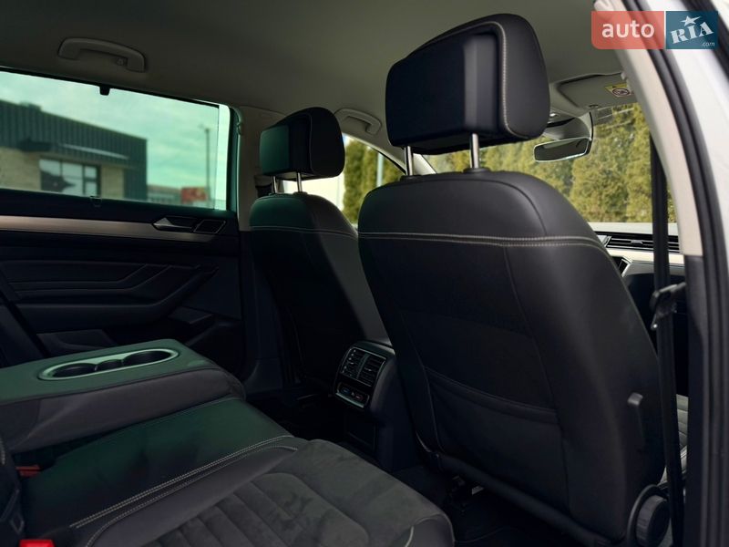 Универсал Volkswagen Passat 2021 в Луцке
