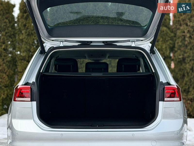 Универсал Volkswagen Passat 2021 в Луцке