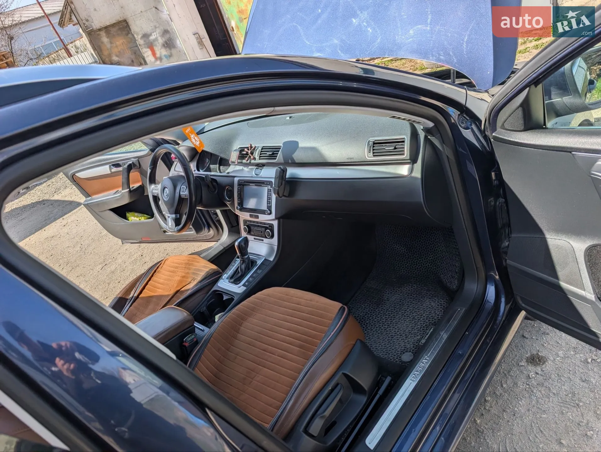 2010 Volkswagen Passat - мініатюра 9