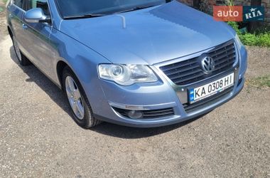 Седан Volkswagen Passat 2010 в Черкасах