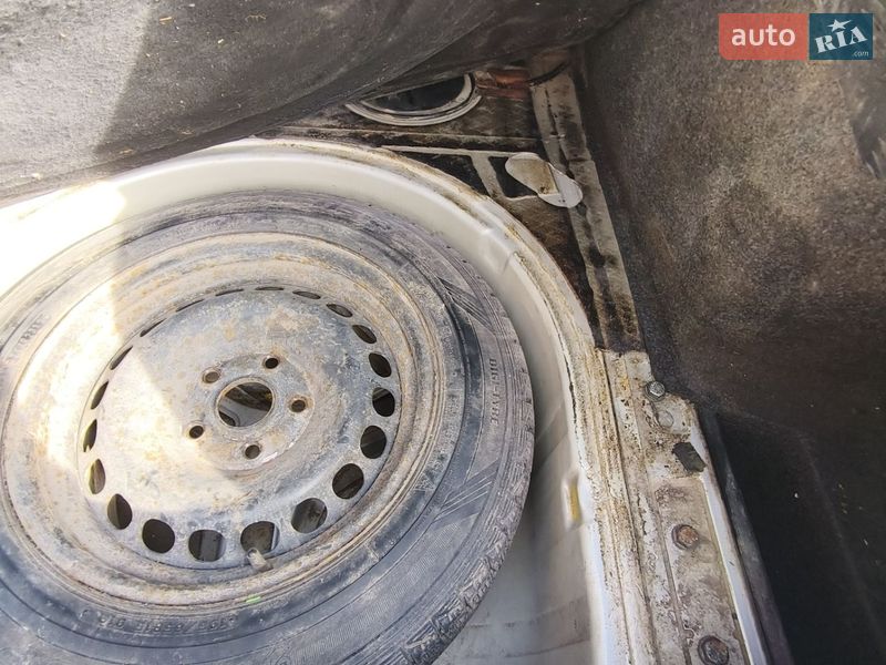 Седан Volkswagen Passat 2003 в Черновцах