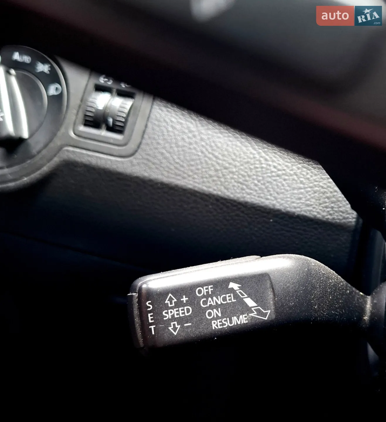 2010 Volkswagen Passat - мініатюра 37