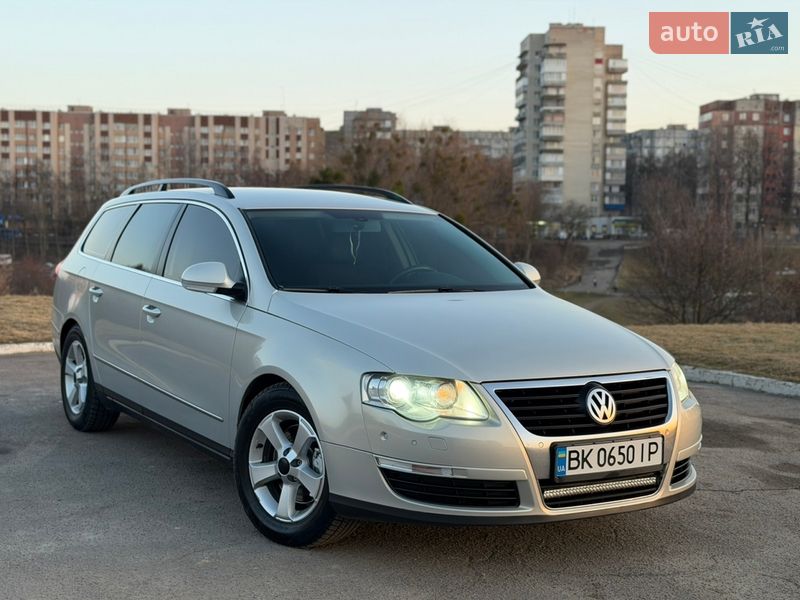 Универсал Volkswagen Passat 2009 в Ровно