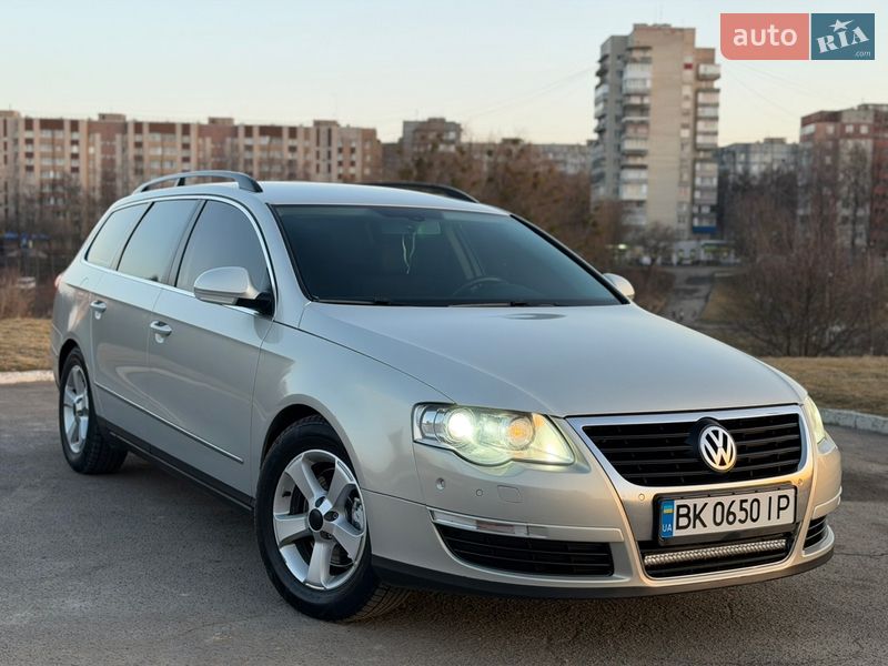 Универсал Volkswagen Passat 2009 в Ровно