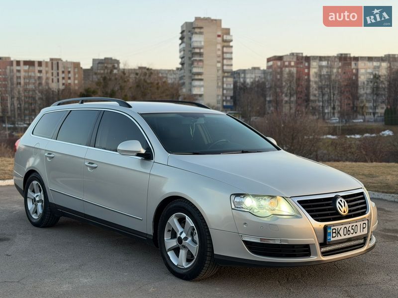 Универсал Volkswagen Passat 2009 в Ровно