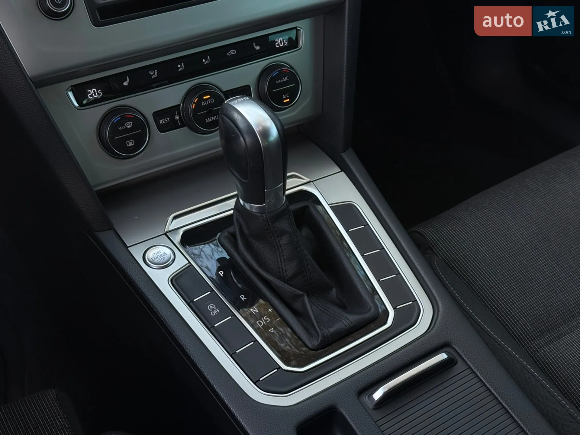 2015 Volkswagen Passat - мініатюра 29