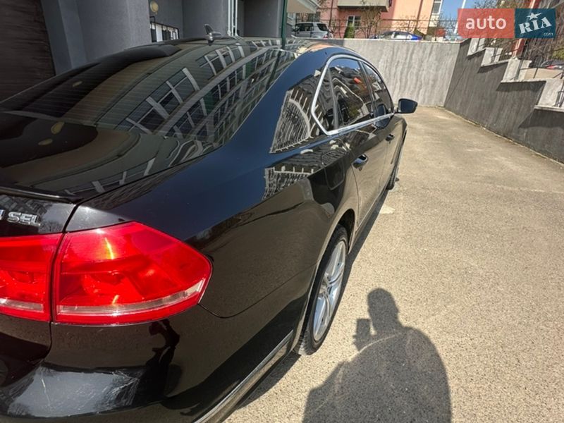 Седан Volkswagen Passat 2014 в Черновцах
