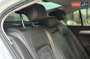 Седан Volkswagen Passat 2016 в Калуші