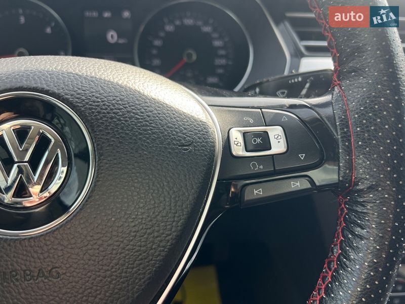 Универсал Volkswagen Passat 2015 в Ивано-Франковске