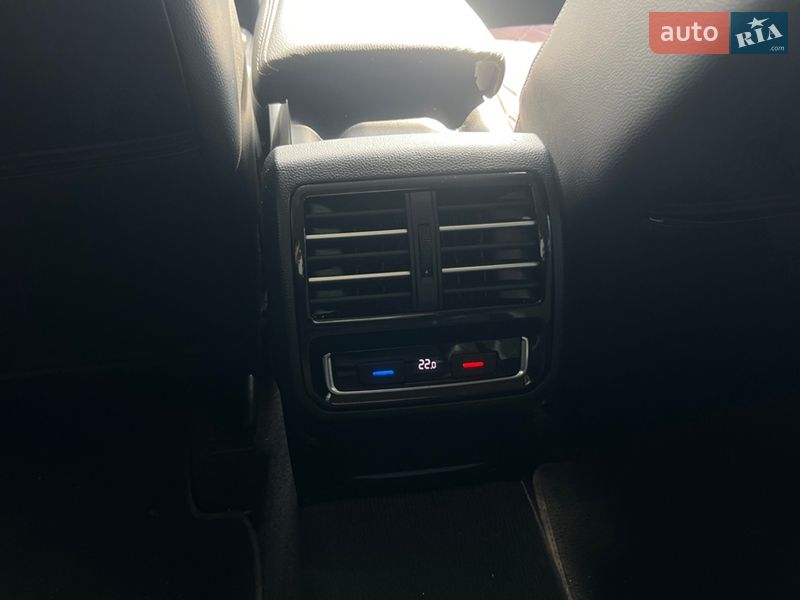 Универсал Volkswagen Passat 2015 в Ивано-Франковске