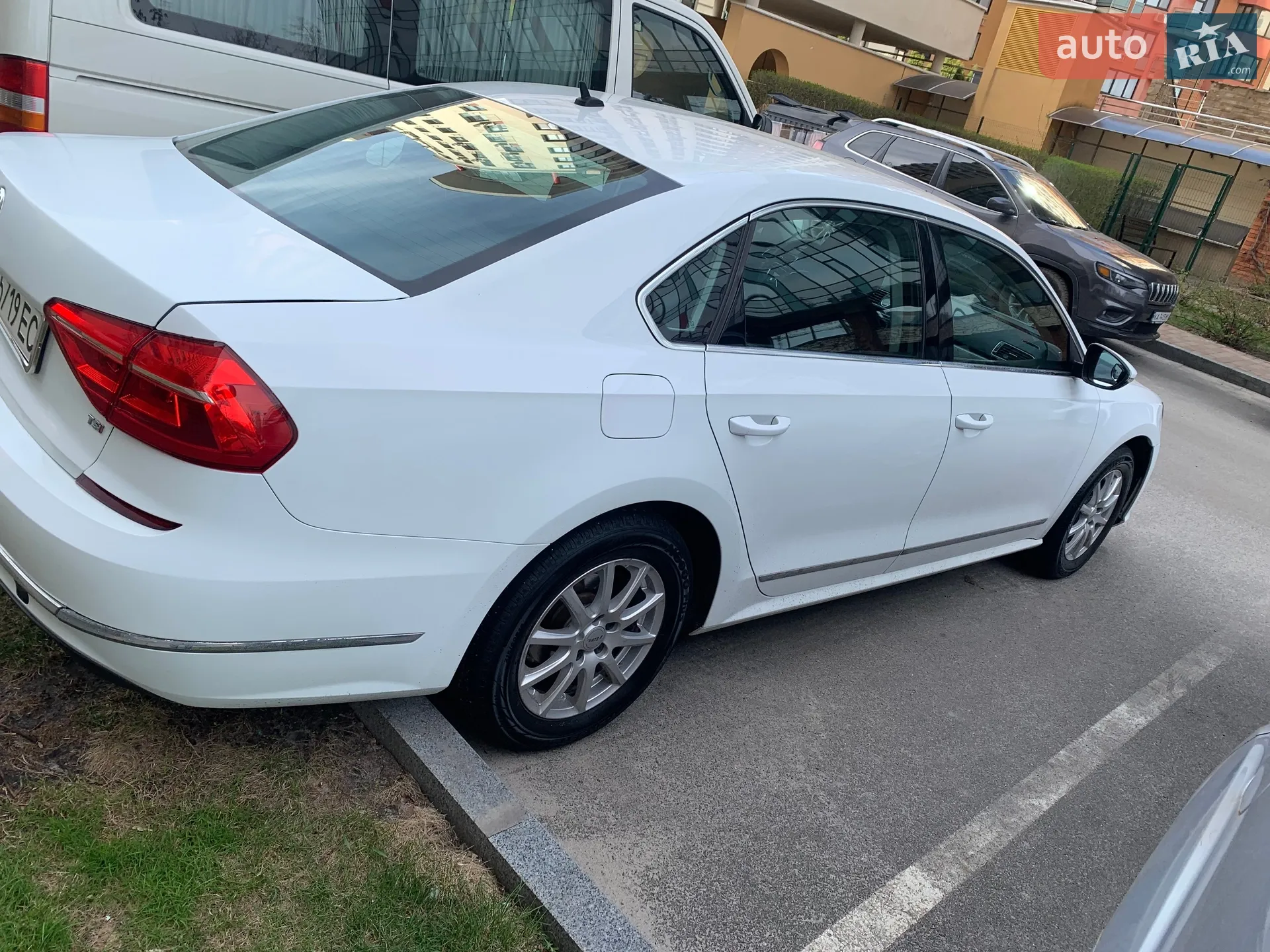 2016 Volkswagen Passat - мініатюра 3