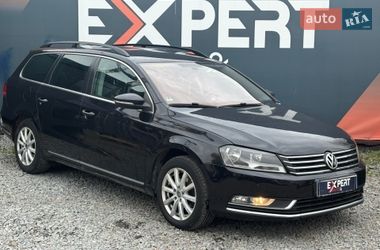 Універсал Volkswagen Passat 2012 в Львові