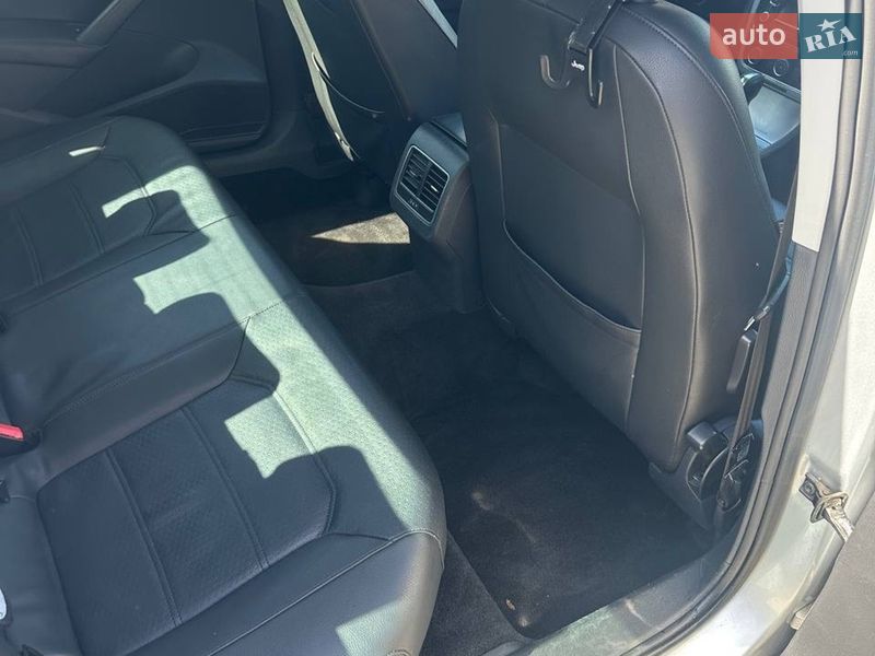 Седан Volkswagen Passat 2013 в Броварах