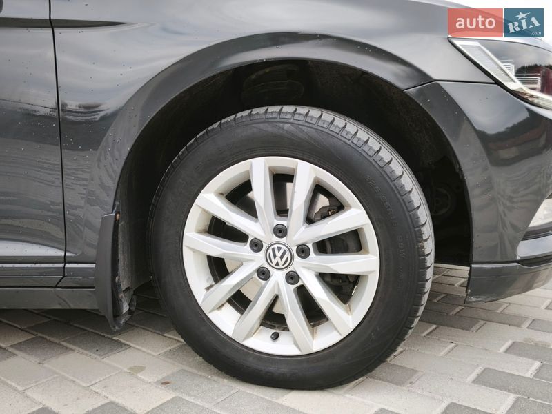 Универсал Volkswagen Passat 2016 в Львове