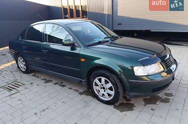 Седан Volkswagen Passat 1998 в Івано-Франківську
