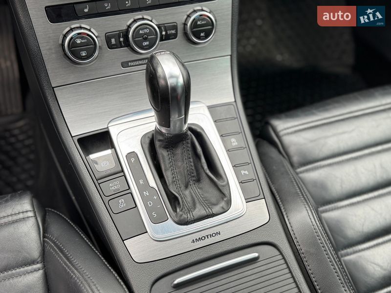 Универсал Volkswagen Passat 2012 в Львове