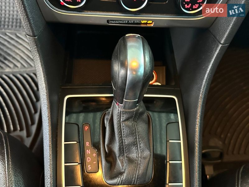 Седан Volkswagen Passat 2013 в Запорожье
