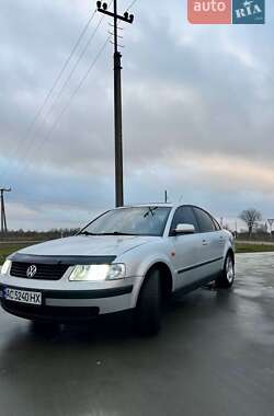 Седан Volkswagen Passat 1998 в Камені-Каширському