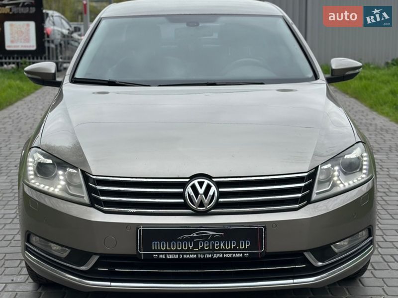 Седан Volkswagen Passat 2012 в Каменском