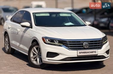 Седан Volkswagen Passat 2021 в Кривом Роге