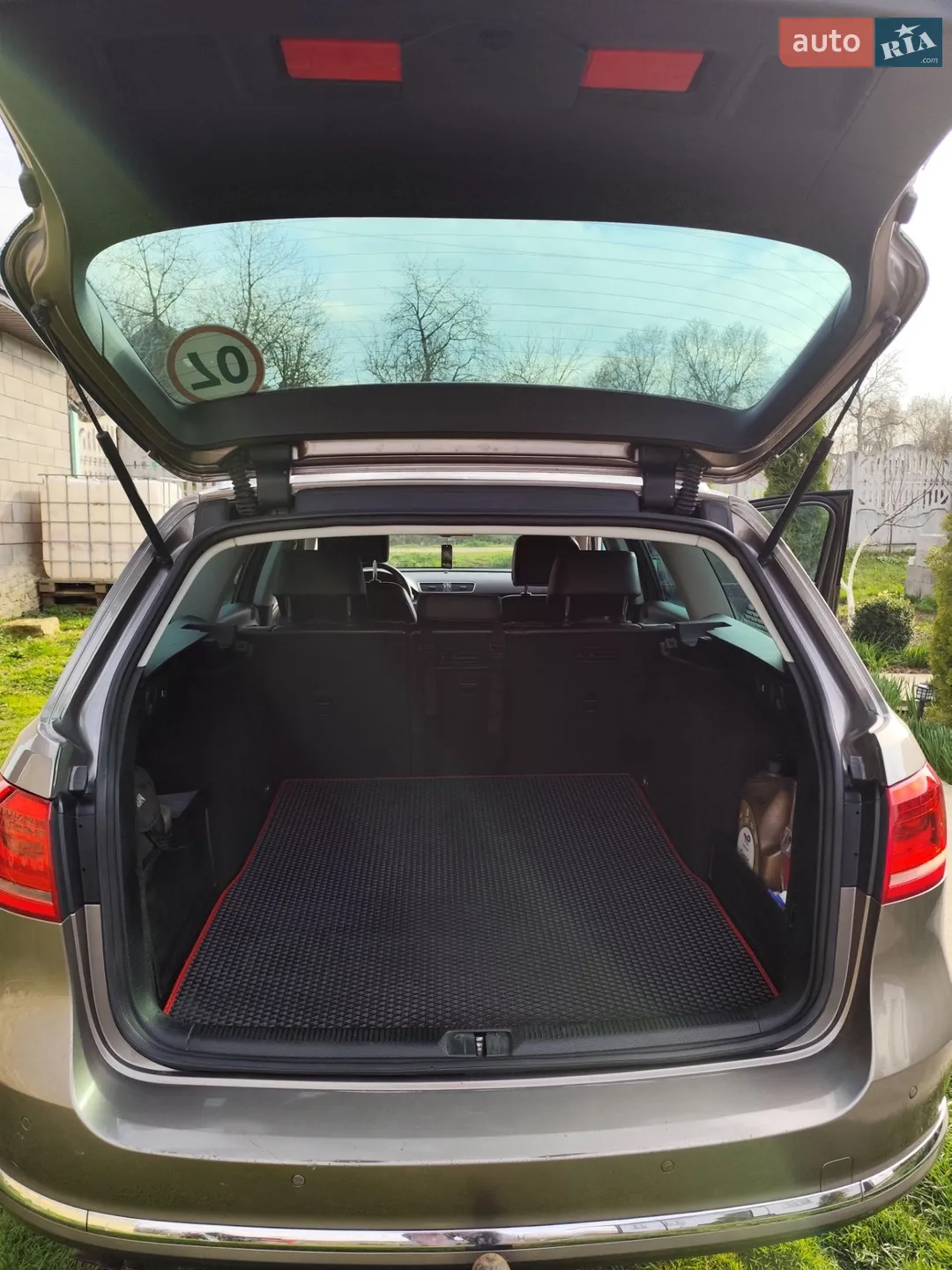 2011 Volkswagen Passat - мініатюра 9