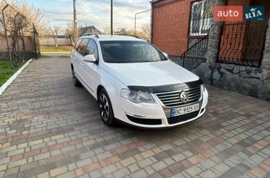 Универсал Volkswagen Passat 2010 в Полтаве