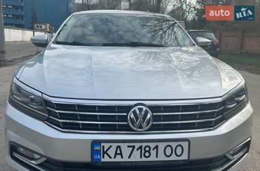 Седан Volkswagen Passat 2016 в Києві
