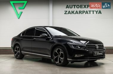 Седан Volkswagen Passat 2020 в Мукачевому