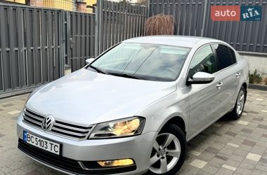 Седан Volkswagen Passat 2011 в Львові