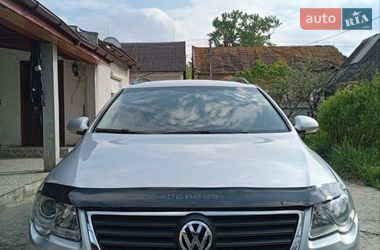 Універсал Volkswagen Passat 2009 в Ужгороді
