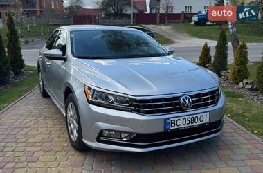 Седан Volkswagen Passat 2017 в Львові