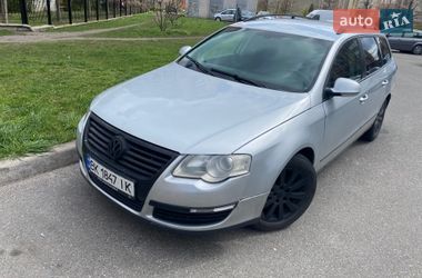Універсал Volkswagen Passat 2005 в Києві