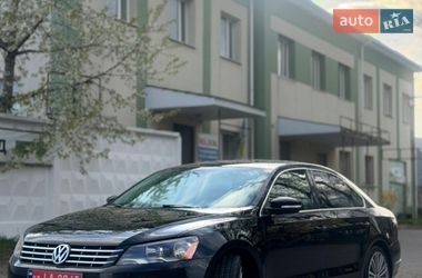 Седан Volkswagen Passat 2015 в Ровно