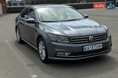 Седан Volkswagen Passat 2017 в Киеве