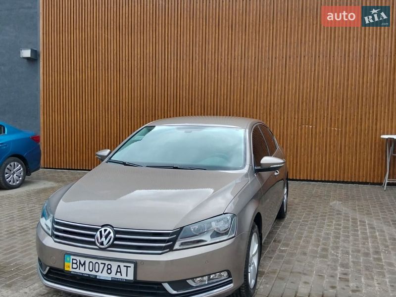 Volkswagen Passat 2011