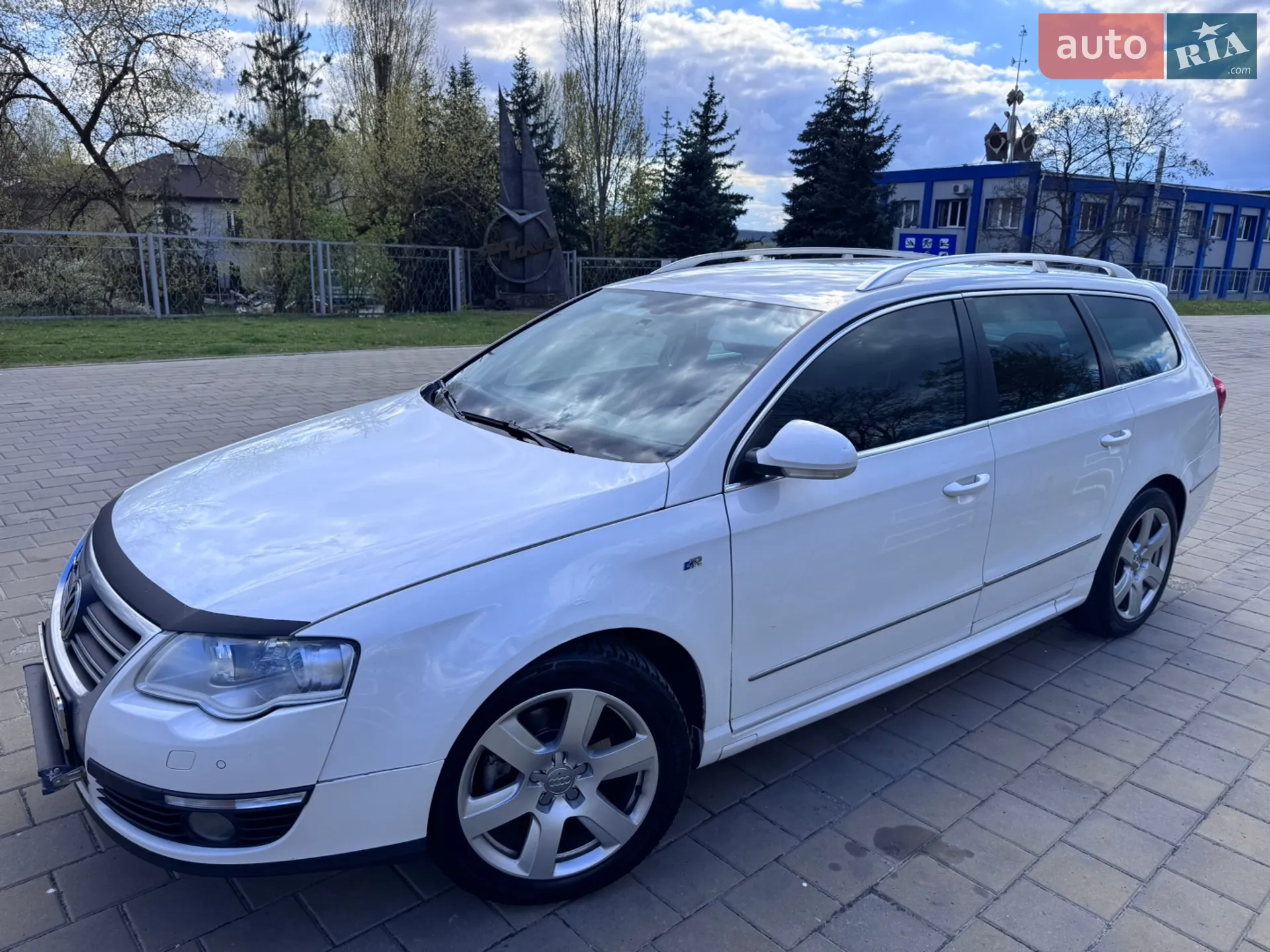 2010 Volkswagen Passat - мініатюра 3