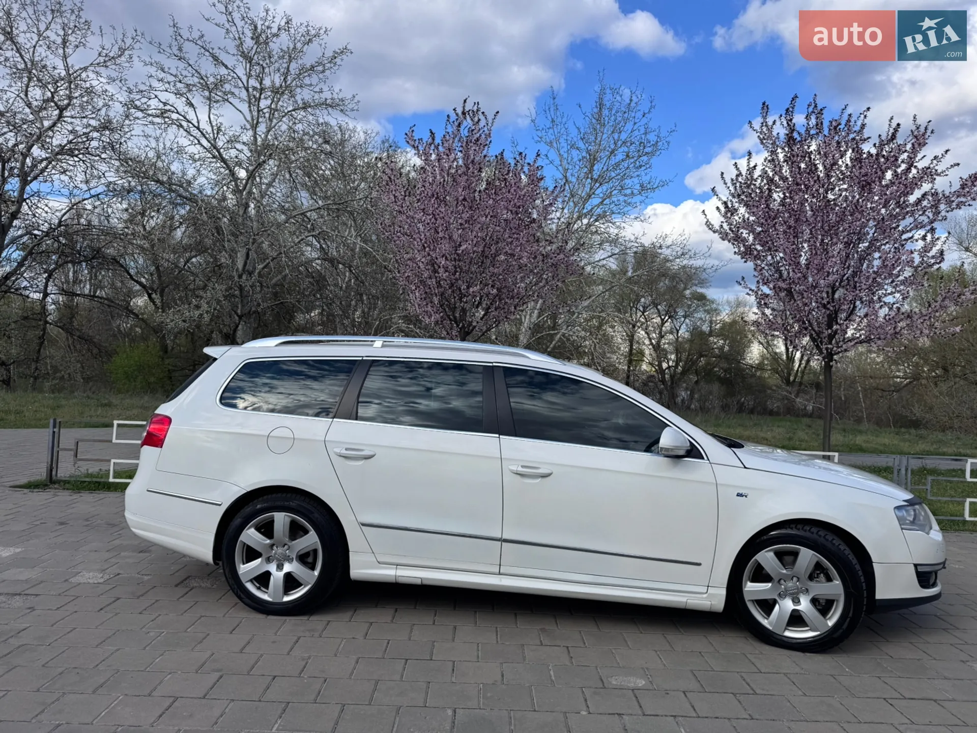 2010 Volkswagen Passat - мініатюра 10