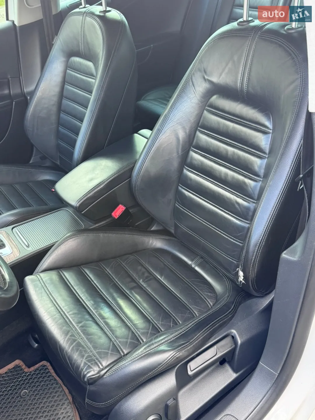 2010 Volkswagen Passat - мініатюра 18