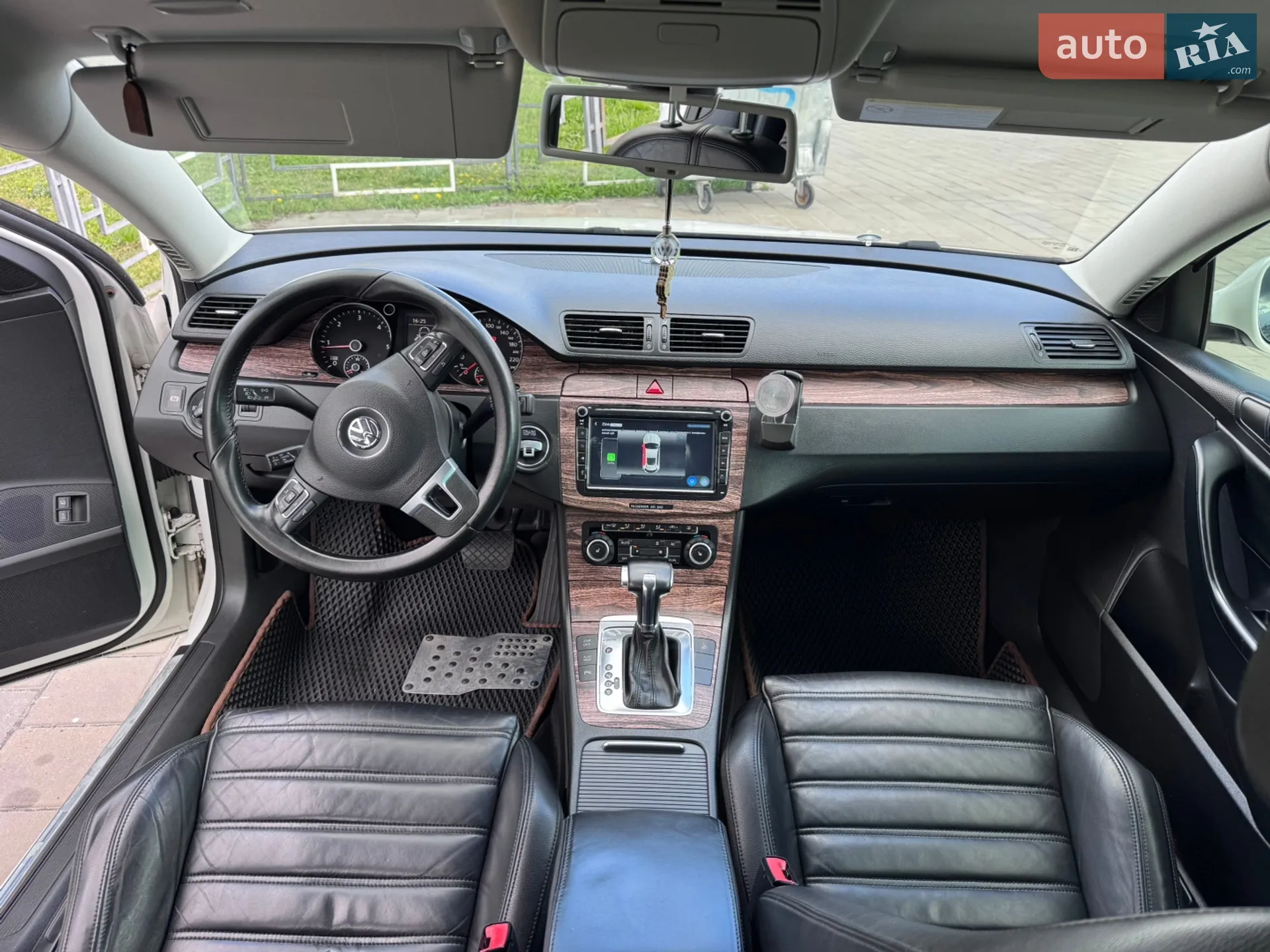 2010 Volkswagen Passat - мініатюра 22