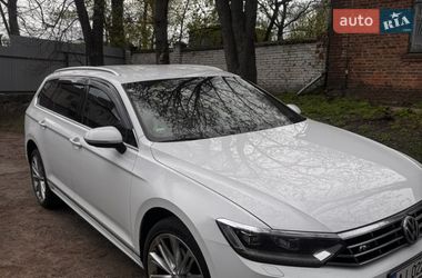 Універсал Volkswagen Passat 2019 в Києві