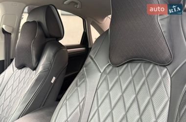 Седан Volkswagen Passat 2015 в Луцьку