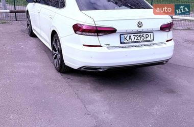 Седан Volkswagen Passat 2021 в Киеве