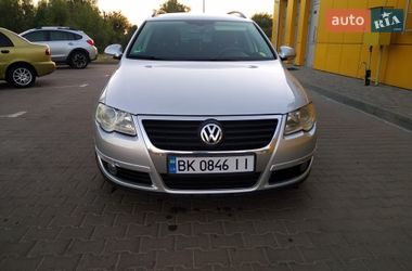 Универсал Volkswagen Passat 2008 в Дубно