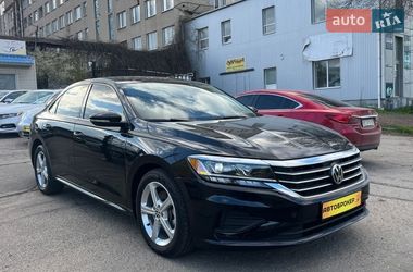 Седан Volkswagen Passat 2021 в Николаеве