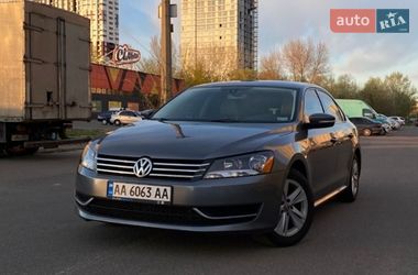 Седан Volkswagen Passat 2013 в Киеве