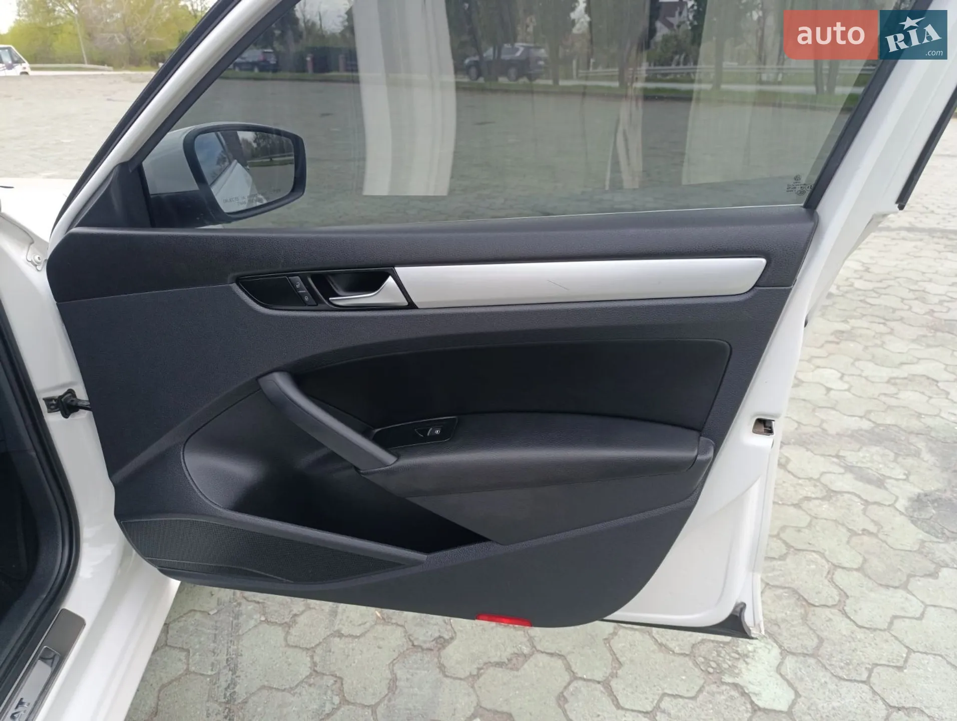 2012 Volkswagen Passat - мініатюра 32