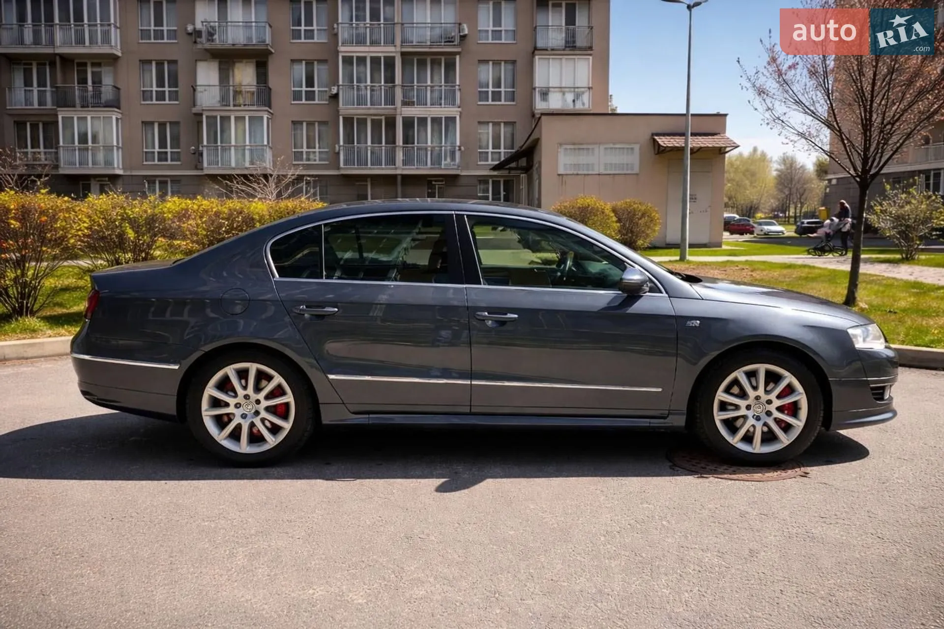 2010 Volkswagen Passat - мініатюра 4