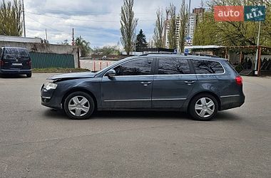 Универсал Volkswagen Passat 2009 в Киеве